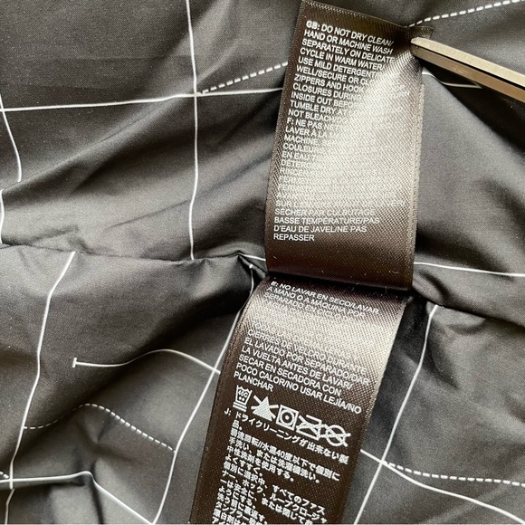 THE NORTH FACE DRYVENT LADIES RAIN/WINDBREAKER JACKET Grey Colour SizeMedium - Picture 13 of 16